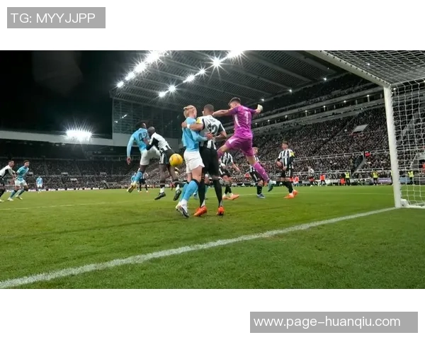 天空体育报道塞梅尼奥获准代表曼城参加联赛杯因英足总新规调整