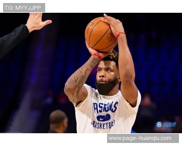 萨迪克贝上半场表现出色6中4三分球全中砍下13分5篮板3助攻